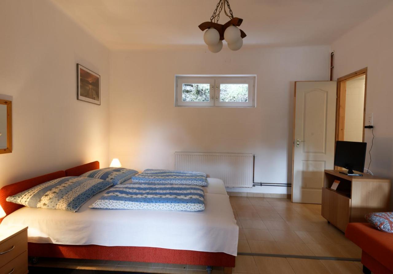 Aranylaz Vendeghaz Apartment Visegrad Luaran gambar